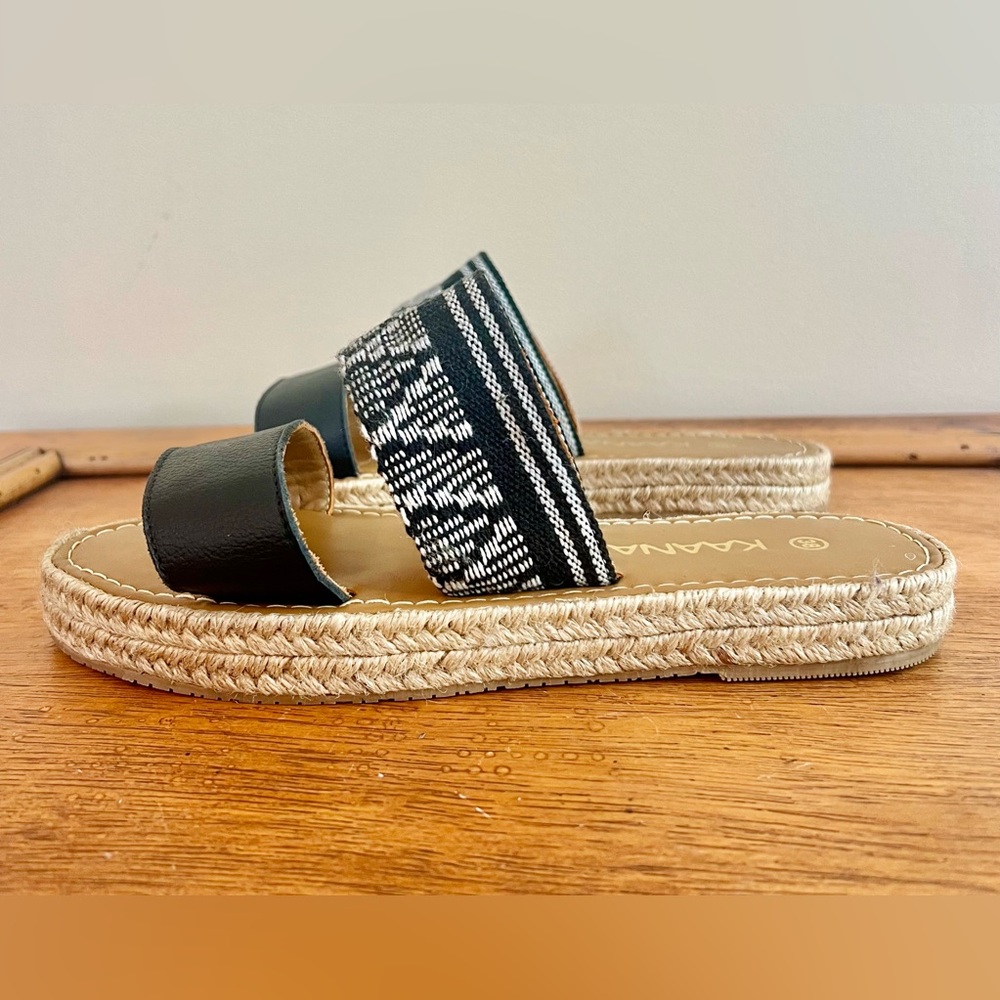 Kaanas Women’s Malta Platform Sandals Black Leather Size 38 EU / 7.5 US